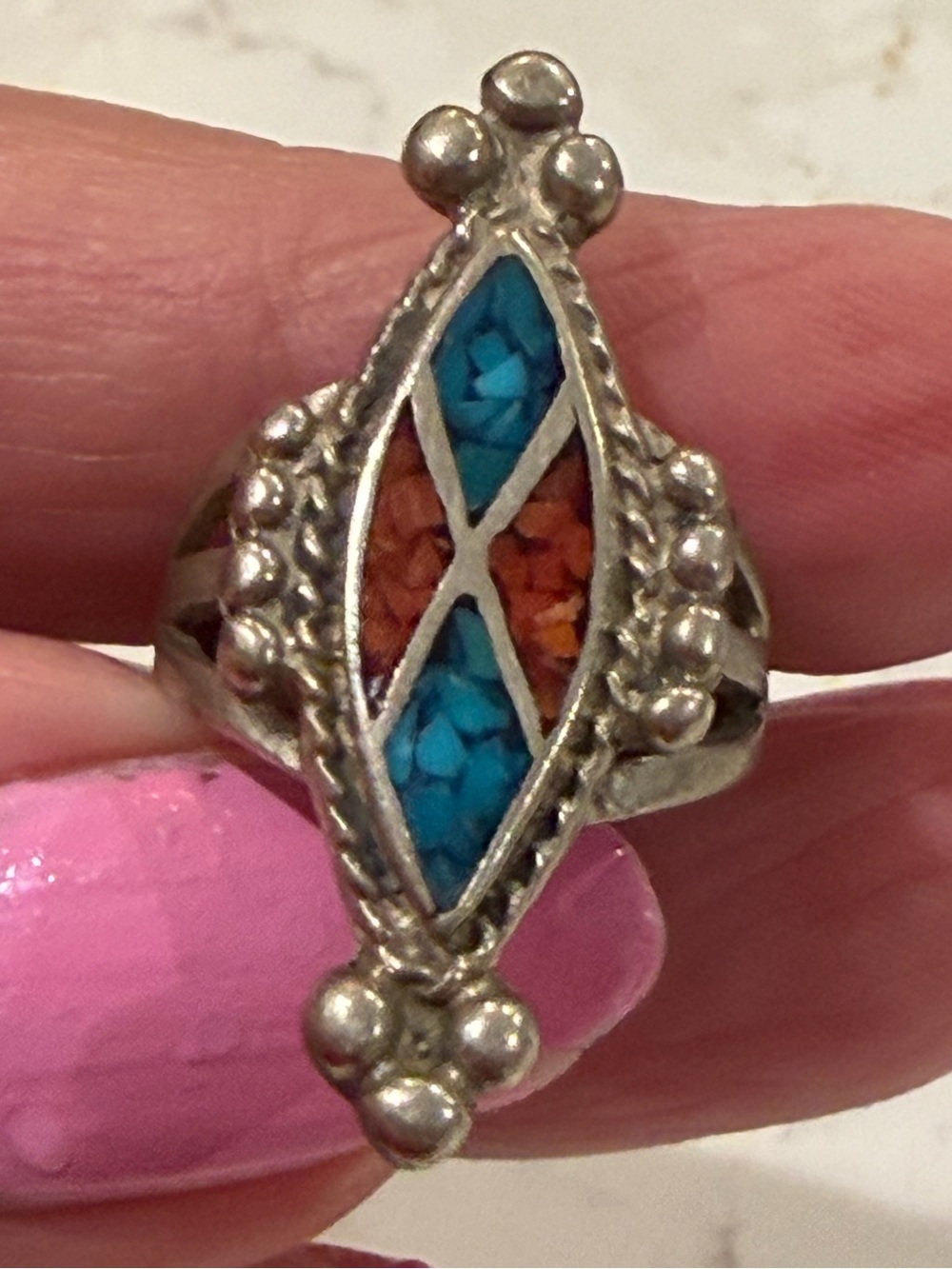 Vintage Navajo Style Sterling Silver Turquoise & Coral Chip Inlay Ring - Sz 4